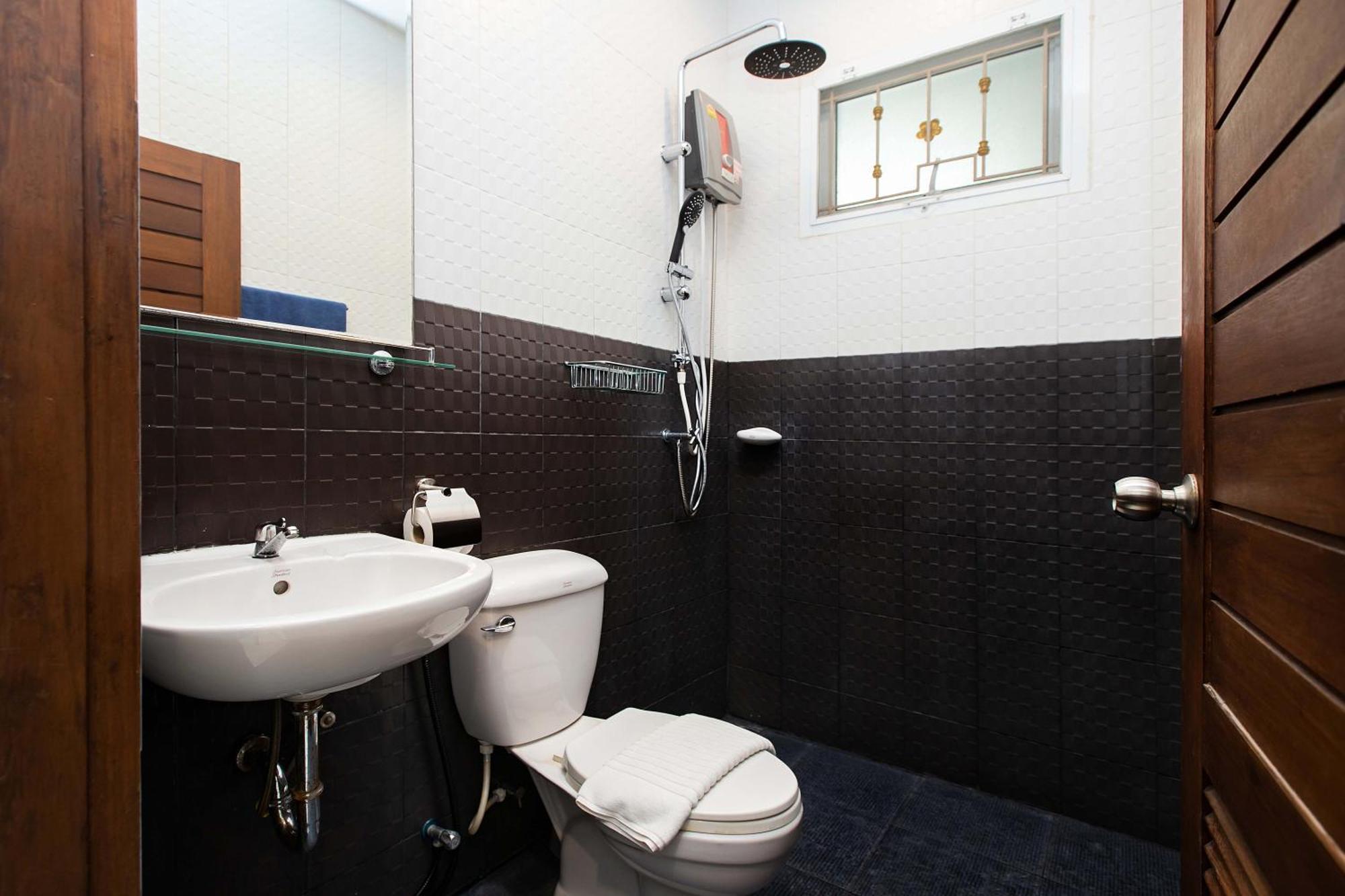 Ban Saiyuan Family 2Br Villa Lancelot 3 With Jacuzzi Pool, Just 10 Min Drive Naiharn And Rawai מראה חיצוני תמונה